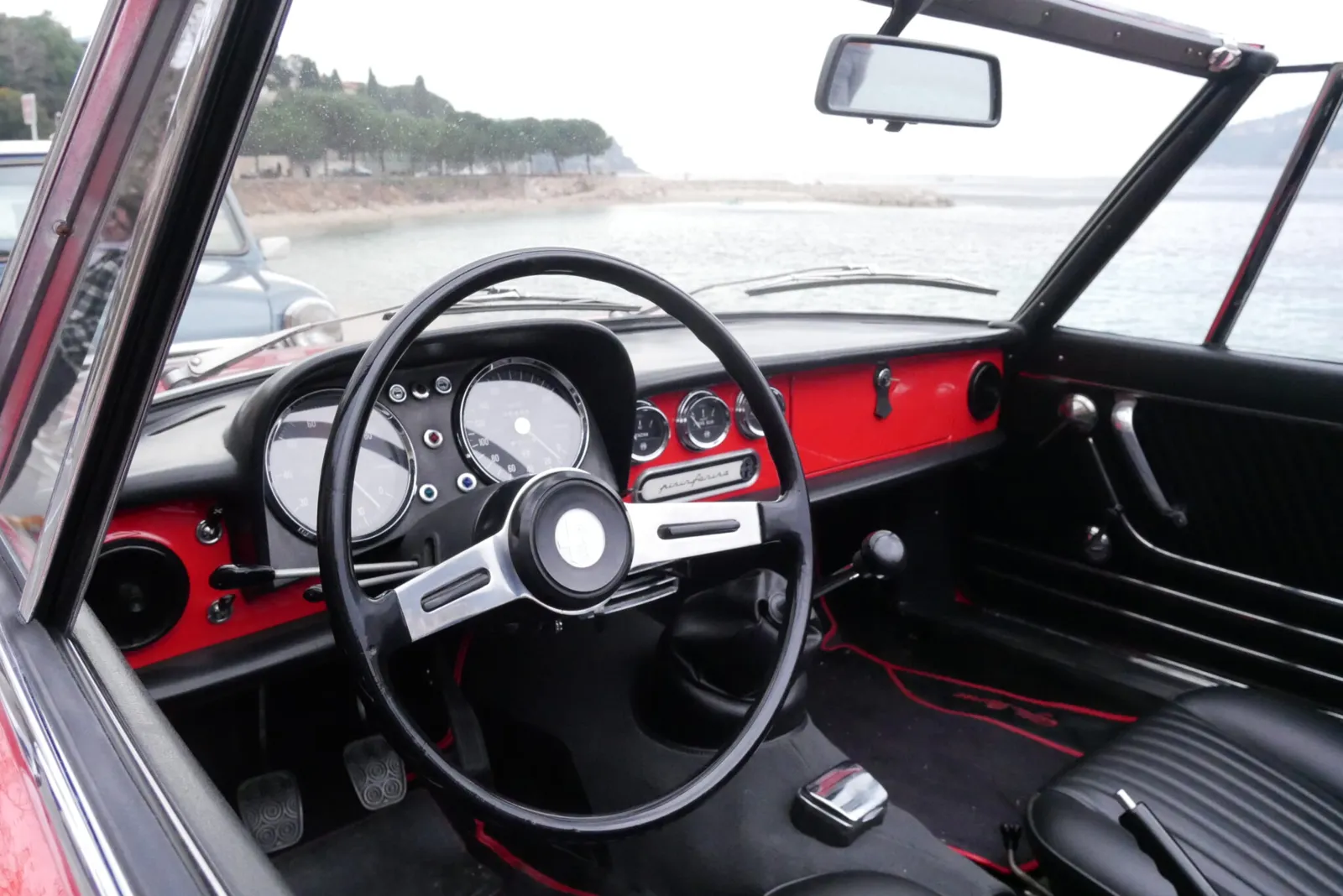 Alfa Romeo Spider 1300 Junior (2)
