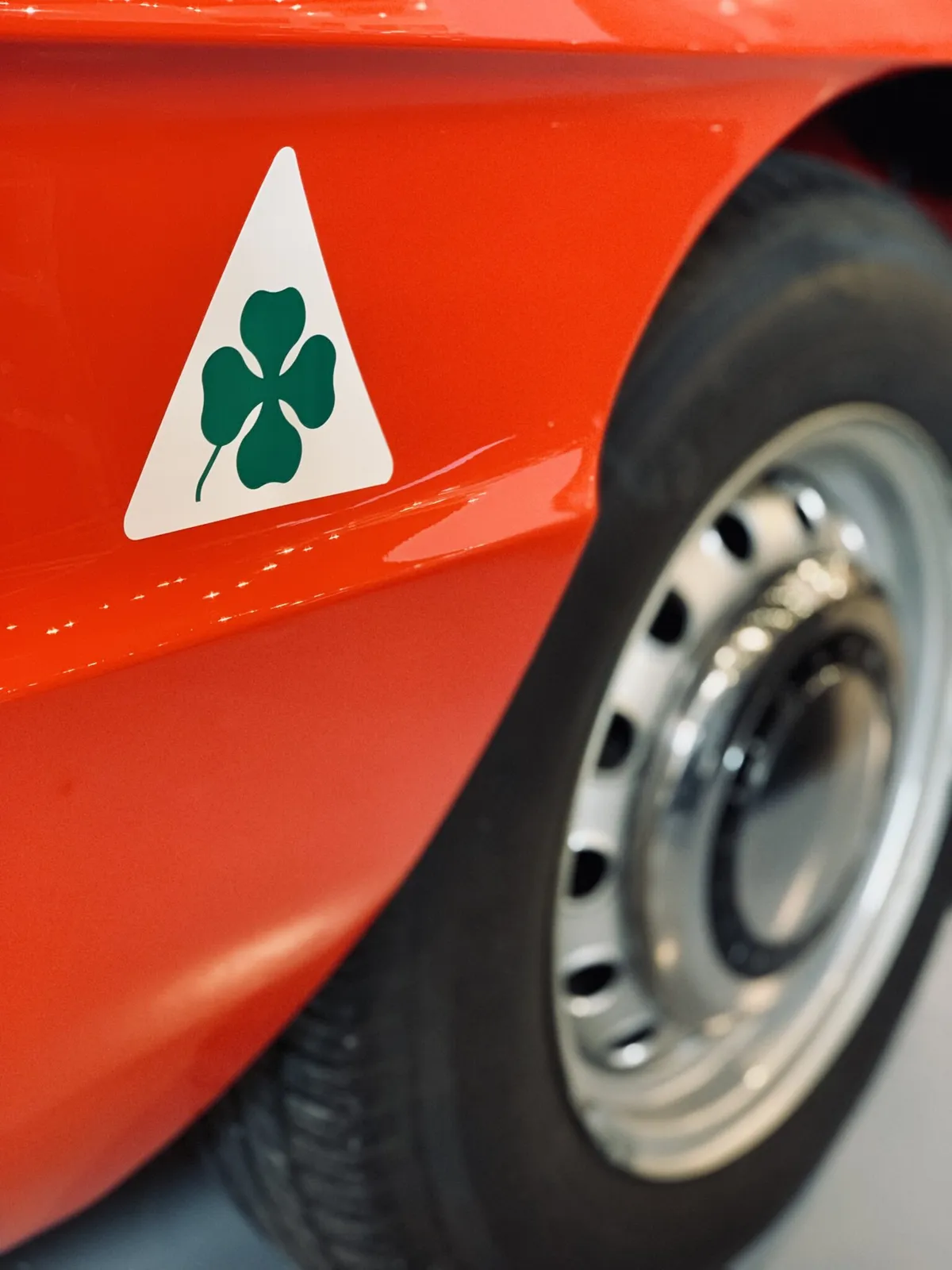 Alfa Romeo Spider 1300 Junior (7)