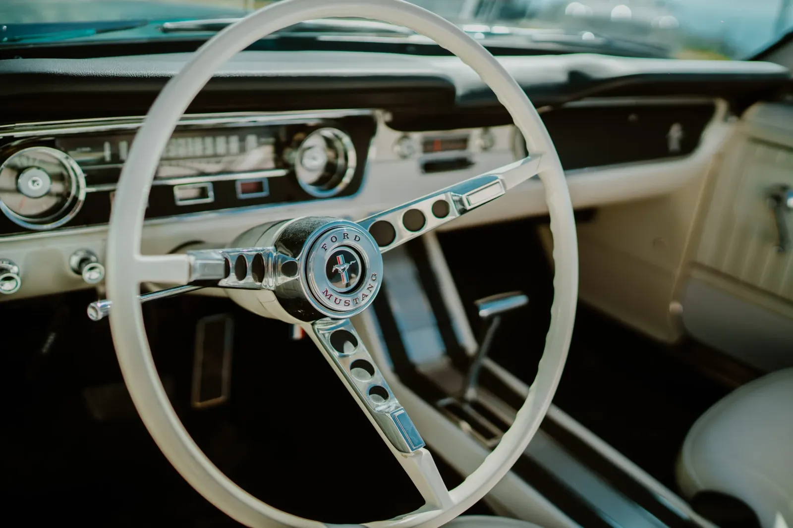 Ford Mustang V8 (4)
