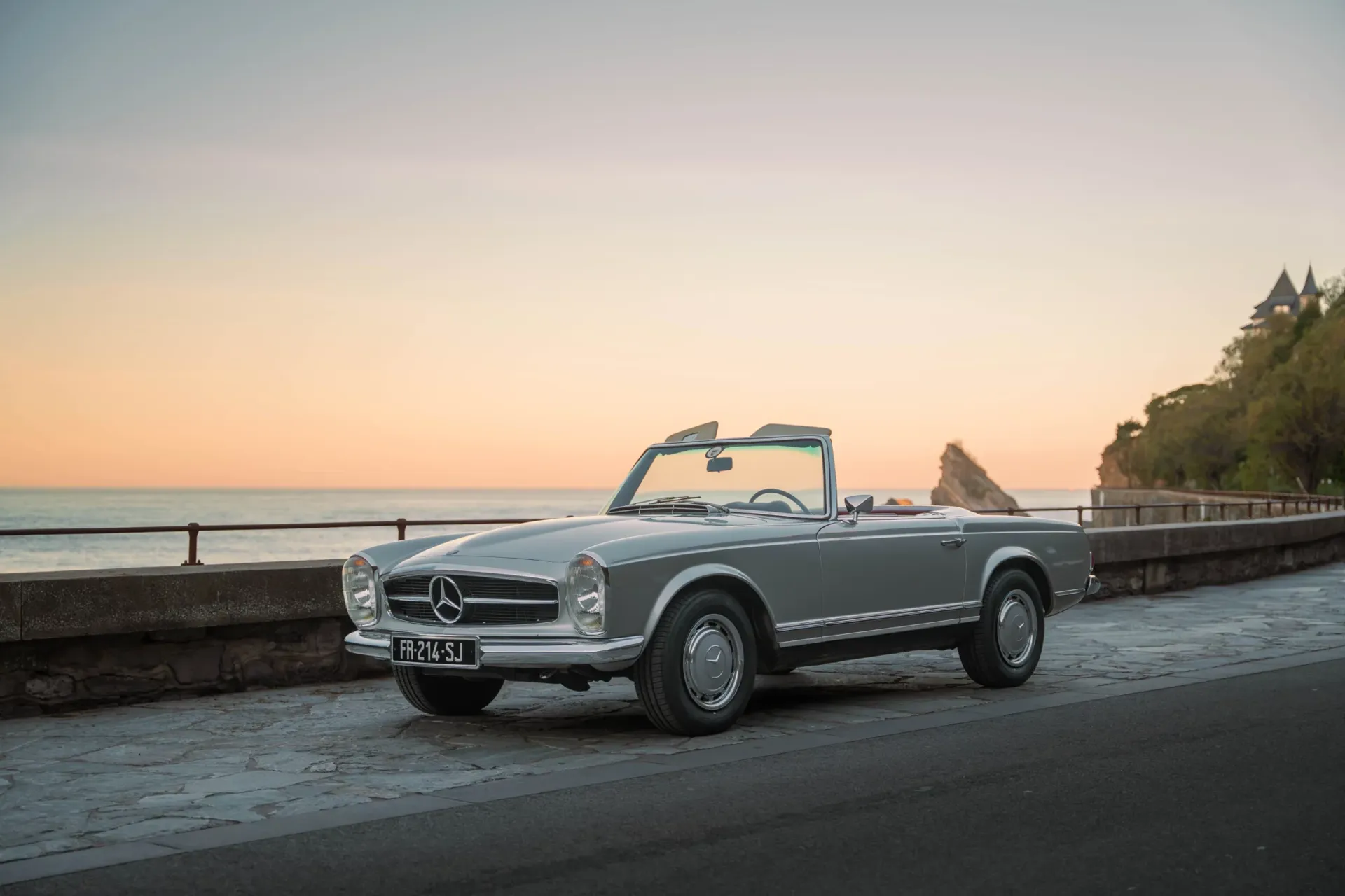Mercedes 280 SL Pagoda, Sunset Ride