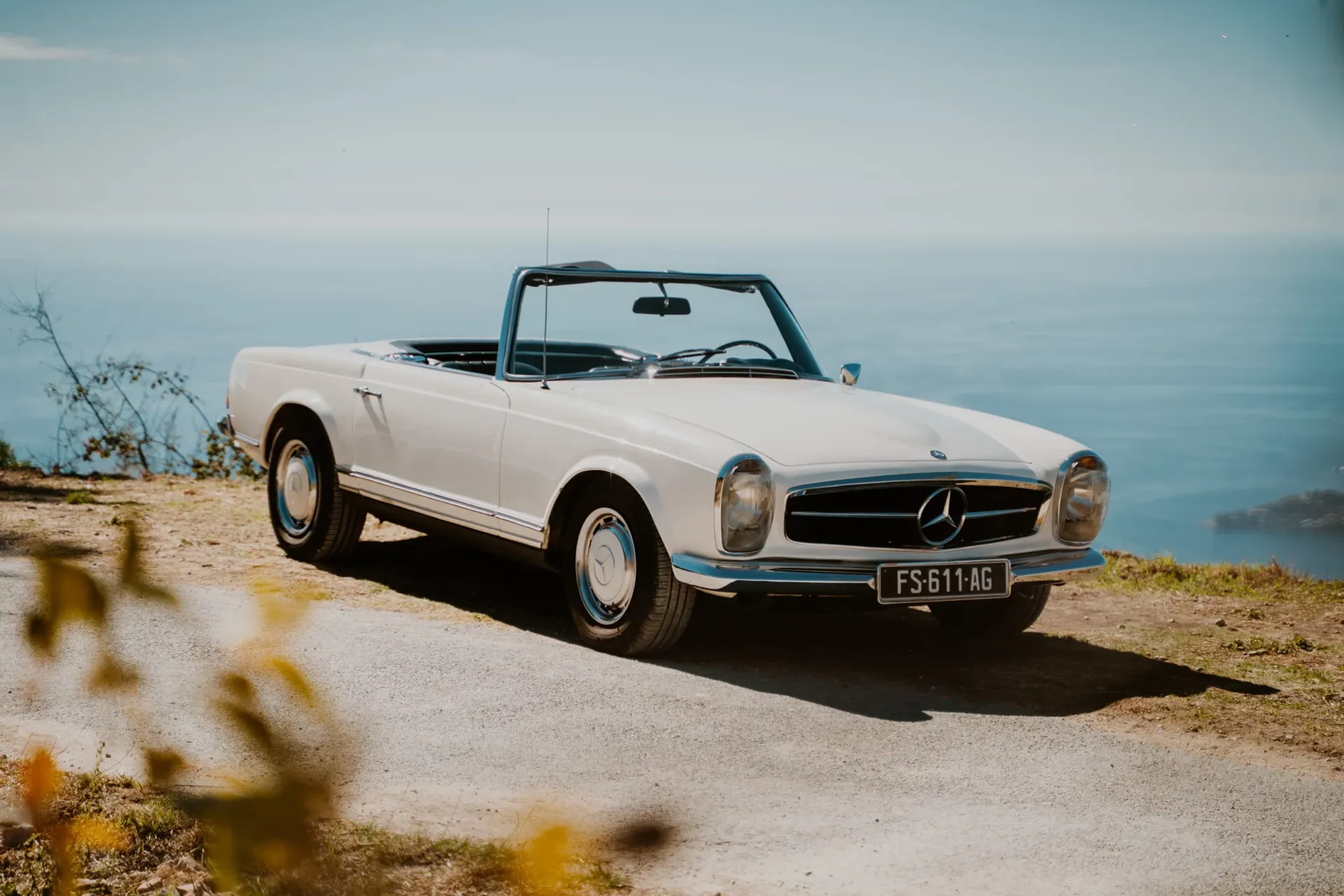 Vintage Road Trip in a Mercedes 280SL Pagoda