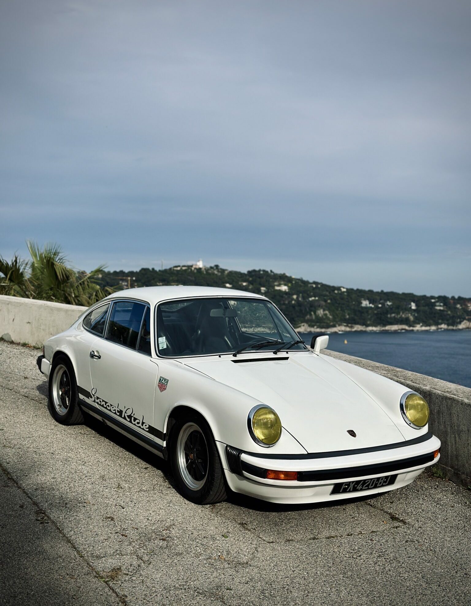 Porsche 911 2.7 Carrera classic sports car rental France.