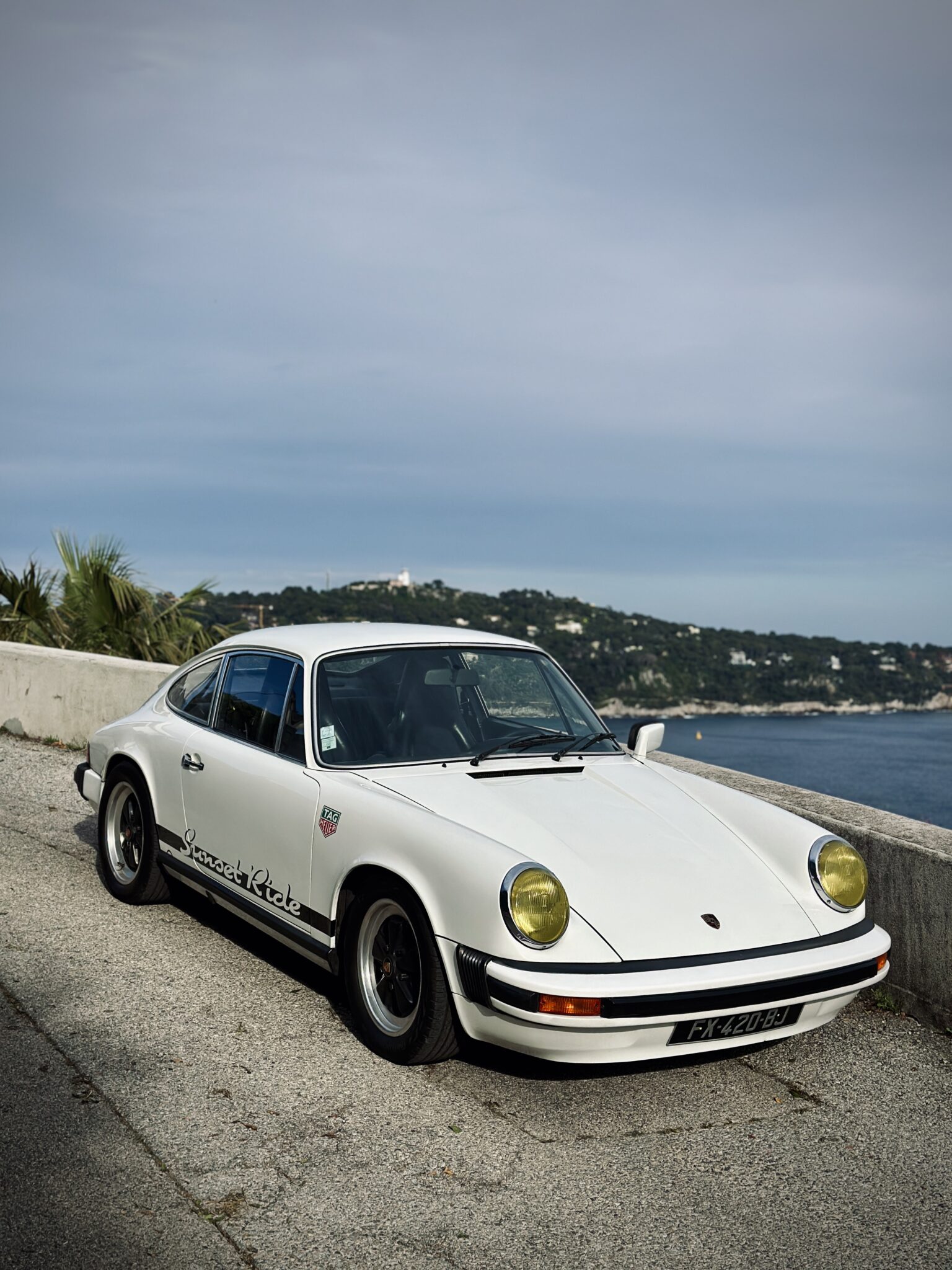 Porsche 911 2.7 Carrera classic sports car rental France.