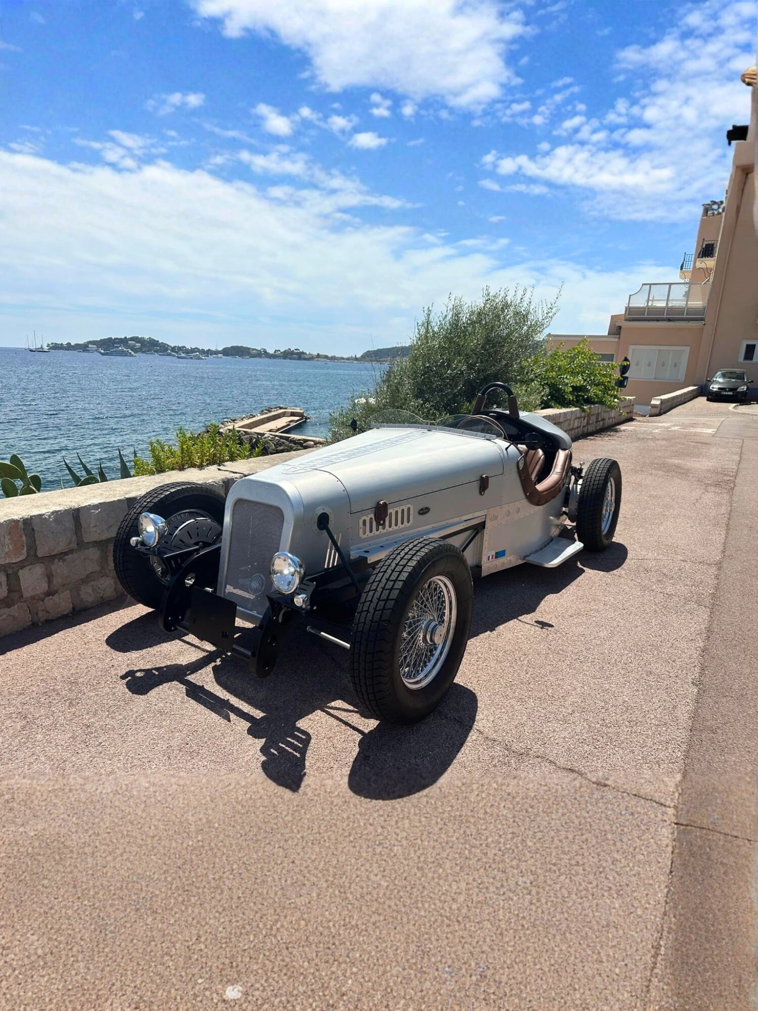 Devinci Brigitte electric classic car rental French Riviera eco-luxury.
